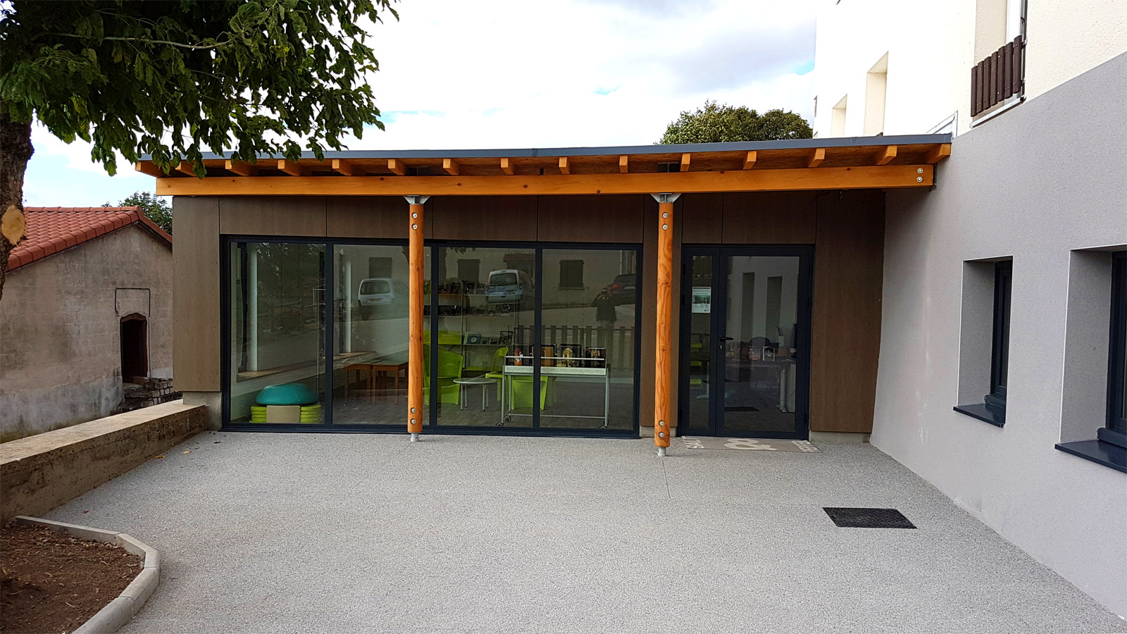 st-romain-les-Atheu-réaménagement-bibliotheque